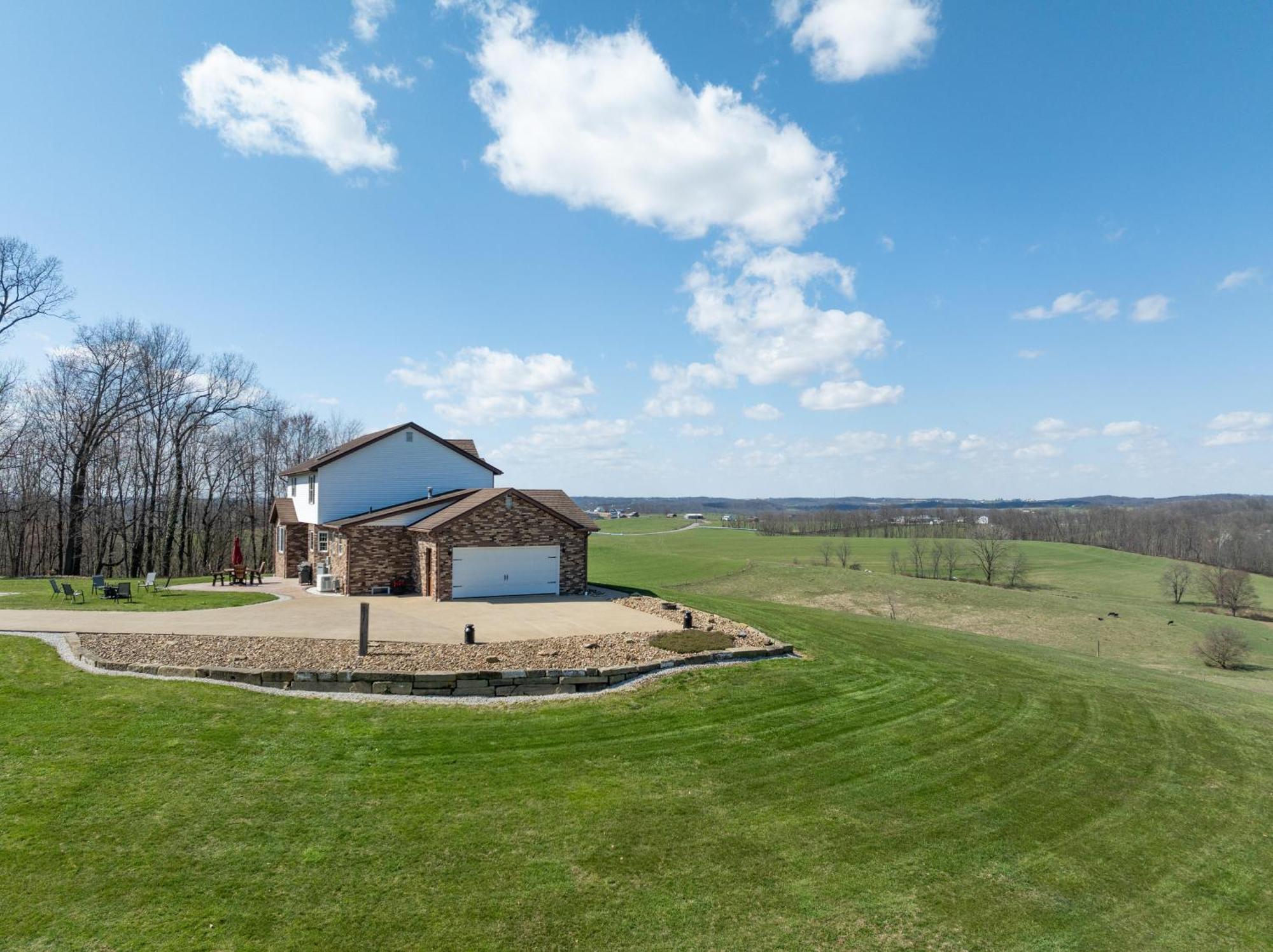 Serenity Heights With Hot Tub! Villa Millersburg Exterior foto